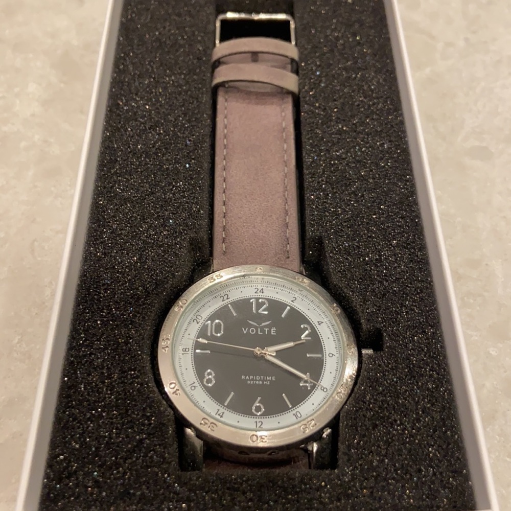 Volte Watch - Picture 2 of 2